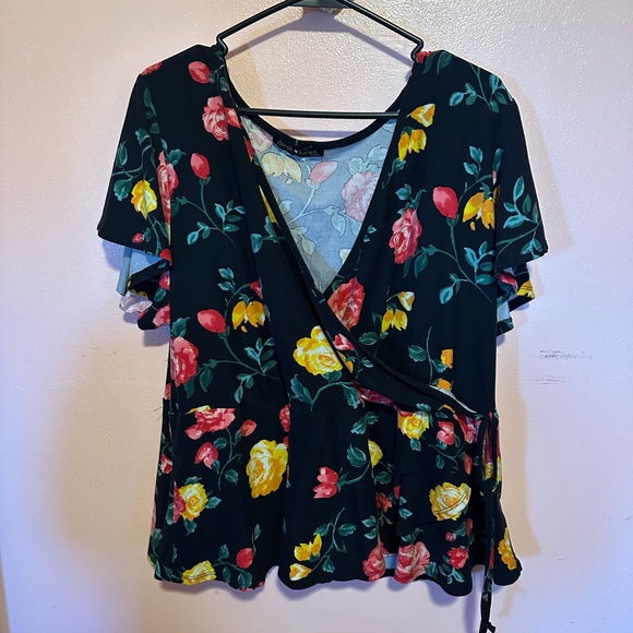 Derek Heart Spring floral peplum top 3x - Picture 1 of 4
